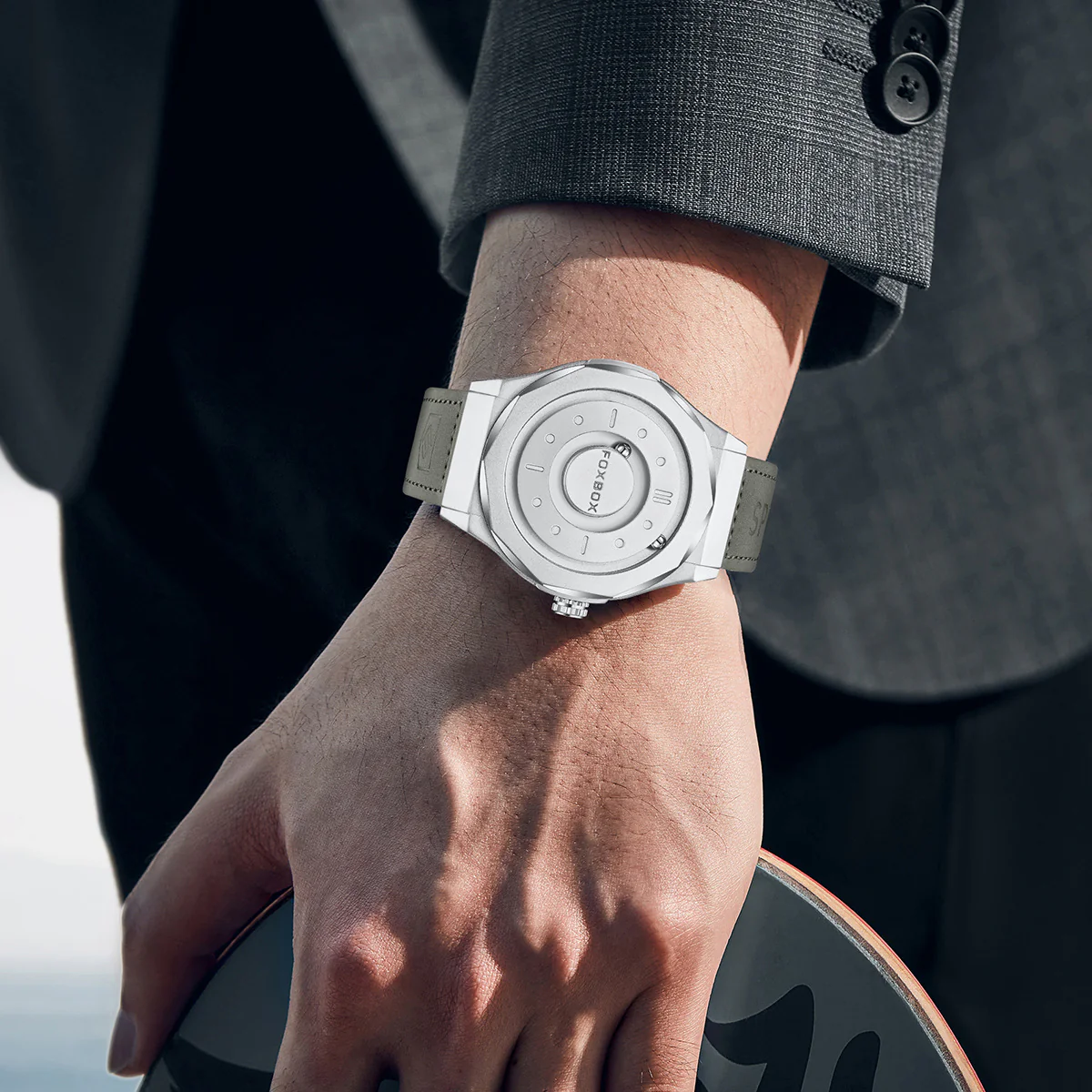 Foxbox Personalized Magnetic Ball Quartz watch for Men - Image 3